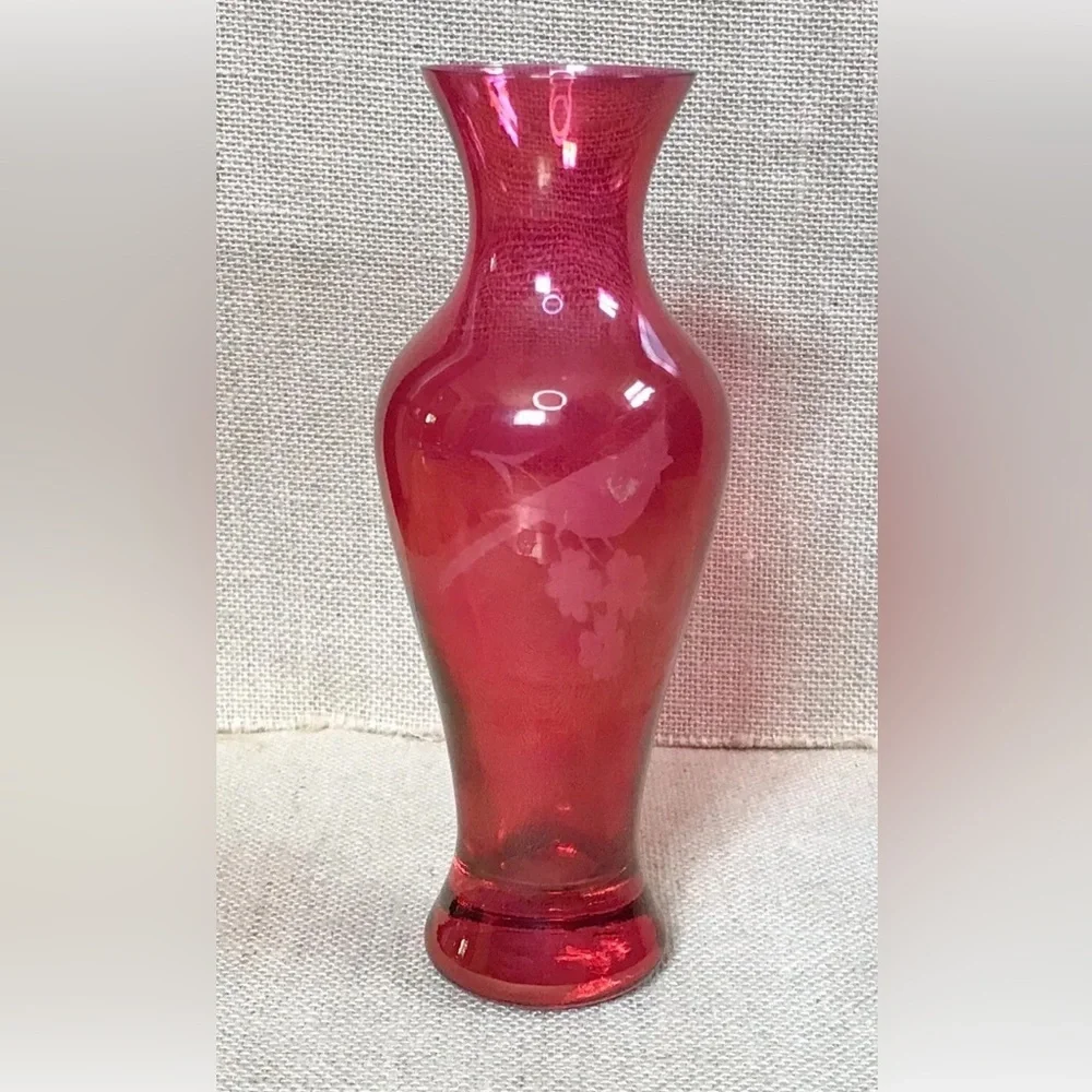 Vintage Fuchsia Frosted Bird Glass Vase Mid Century Modern Romance Cottage Core - Picture 2 of 6